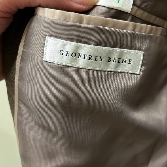 Geoffrey Beene’s Men’s 2 Button Brown Wool Blazer, Size 44L. Flat Front Pants. - Picture 3 of 8